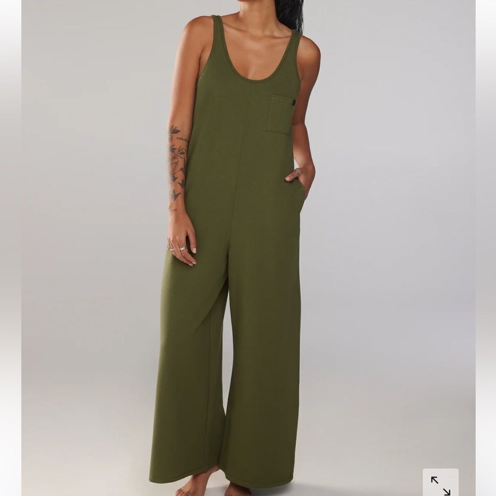 Savage X‎ Fenty One-Piece Xssential Relaxed Jumpsuit Onesie Olive Grey M NWT